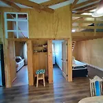 Cabanas Rayen En Parcela, Adosada Y Con Estacionamiento Privado En Pelluco